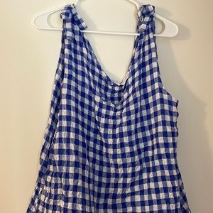 Gingham gauze material sleeveless top